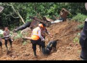 Tim K-9 Polda Jateng Berhasil Temukan Jenazah Bayi 5 Bulan yang Tertimbun Tanah Longsor