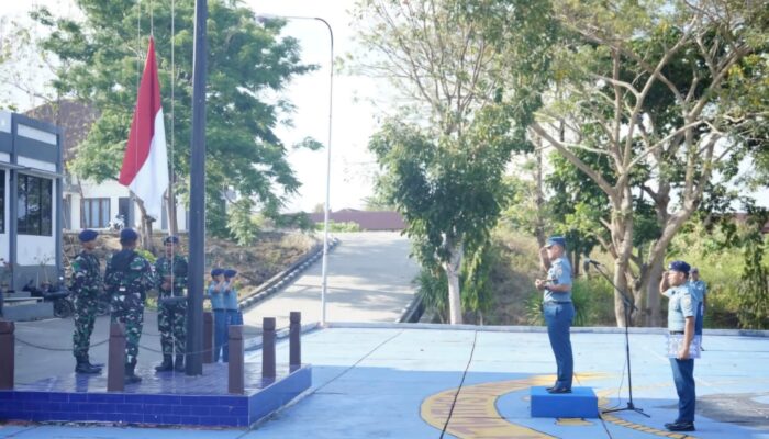 KHUSYUK BERIBADAH PUASA RAMADHAN, KHIDMAT DALAM UPACARA BENDERA