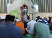 Lapas Kelas IIA Banjarmasin Gelar Shalat Jum’at Sebagai Pembinaan Spiritual WBP