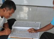 Kegiatan Mengaji di Blok Hunian, Masjid, dan Perpustakaan Wujudkan Pembinaan Spiritual WBP Lapas Kelas IIA Banjarmasin