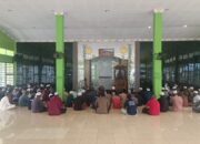 Ustadz H. Badarudin Isi Pengajian Fikih dalam Program Pembinaan Rohani Lapas Narkotika Karang Intan