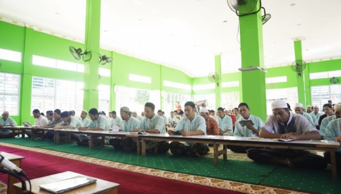 Ramadan Penuh Makna, Warga Binaan Lapas Narkotika Karang Intan Hidupkan Malam dengan Yasinan
