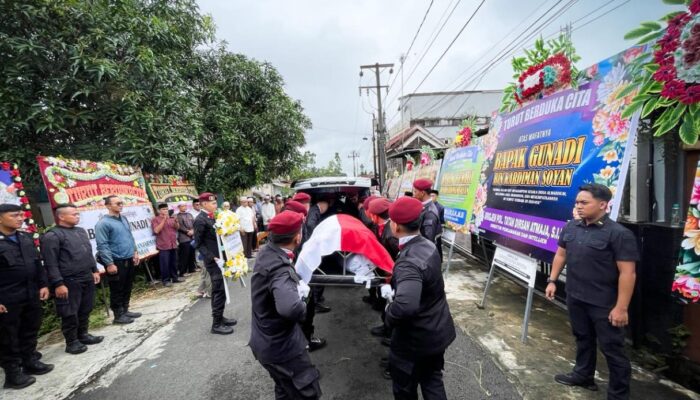 Suasana Haru Iringi Pelepasan Kasi Binadik Lapas Narkotika Karang Intan