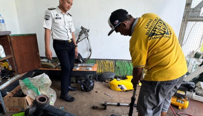 Bengkel Laskarin Lapas Narkotika Karang Intan, Warga Binaan Mahir Restorasi Motor