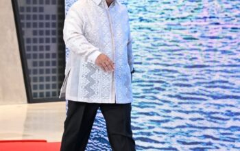 Kenakan Barong Bermotif Batik, Presiden Prabowo Hadiri Jamuan Makan Malam KTT Ke-48 ASEAN