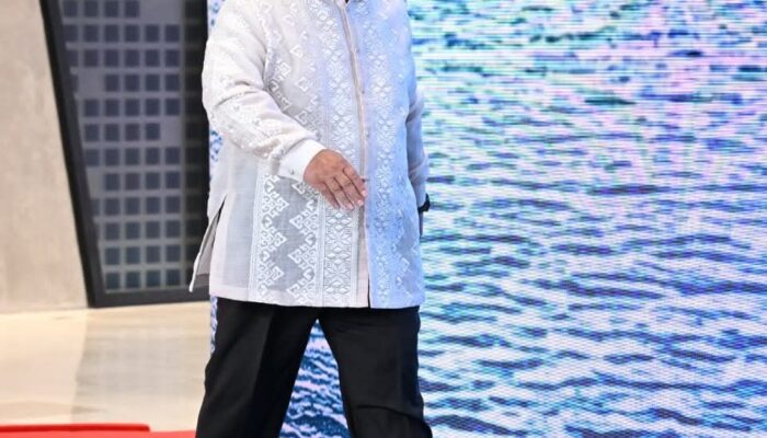 Kenakan Barong Bermotif Batik, Presiden Prabowo Hadiri Jamuan Makan Malam KTT Ke-48 ASEAN