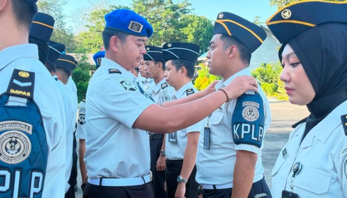 Tingkatkan Profesionalisme Kinerja, Satops Patnal Lapas Narkotika Karang Intan Cek Kerapian Petugas