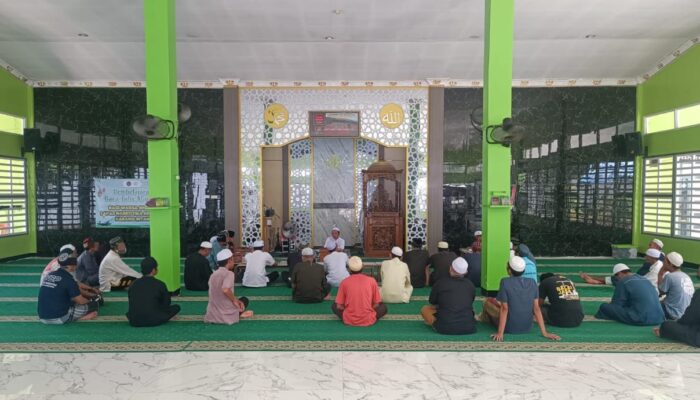 Ustadz Reza Ramadhani Taufiqurrahman Bimbing Warga Binaan Lapas Karang Intan Dalami Tajwid dan Hadits