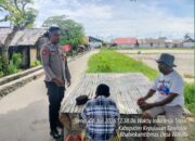Bhabinkamtibmas Waturu Perkuat Kamtibmas Lewat Sambang Warga