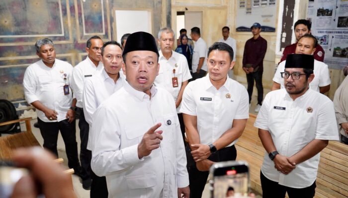 Menteri Nusron Tinjau Kantah Aceh Tamiang Pascabencana