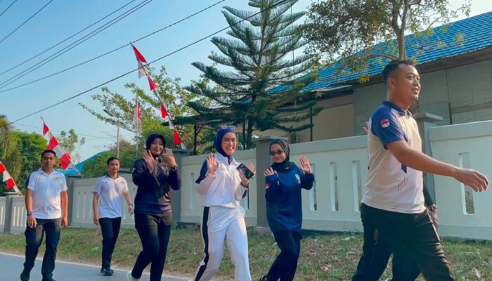 Lapas Narkotika Karang Intan Ikuti Fun Walk, Perkuat Kebersamaan Jelang HUT ke-81 RI