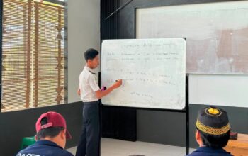 Warga Binaan Lapas Narkotika Karang Intan Tingkatkan Kemampuan Bahasa Inggris lewat Paket B